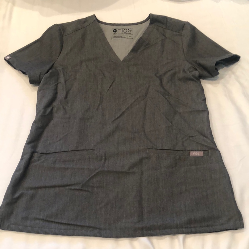 Figs technical collection Scrub top